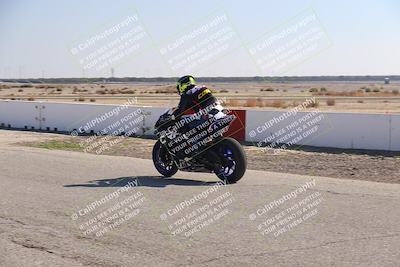 media/Nov-03-2025-Lets Ride (Mon) [[4d74c1c4d3]]/A Group/Grid/